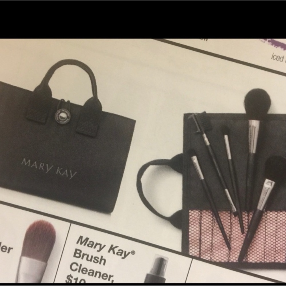 Essential Brush Collection - Picture 5 of 9